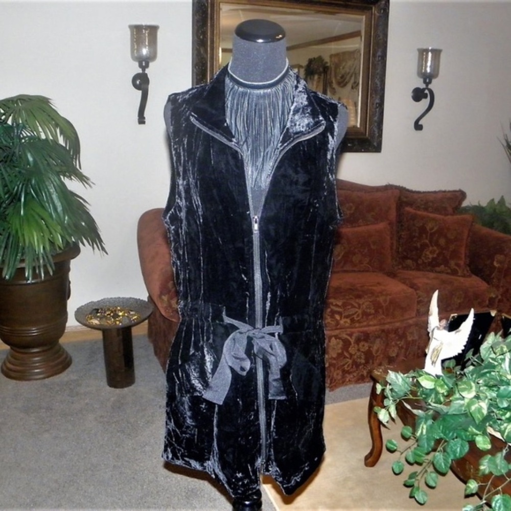 Retro‎ Vintage LE Elliott Lauren Black velvet vest